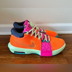 Nike LeBron Witness 8 Basketball Shoes Total Orange Size 13 FB2239-800 NEW